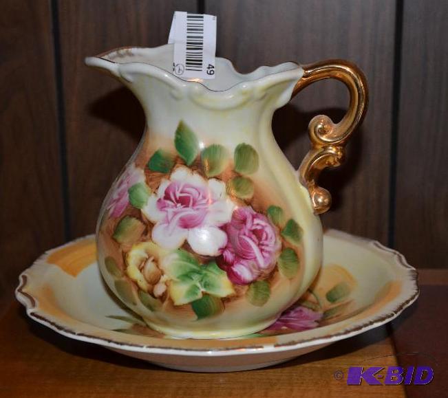 lot 49 image: Vintage pitcher & bowl 9" diameter...