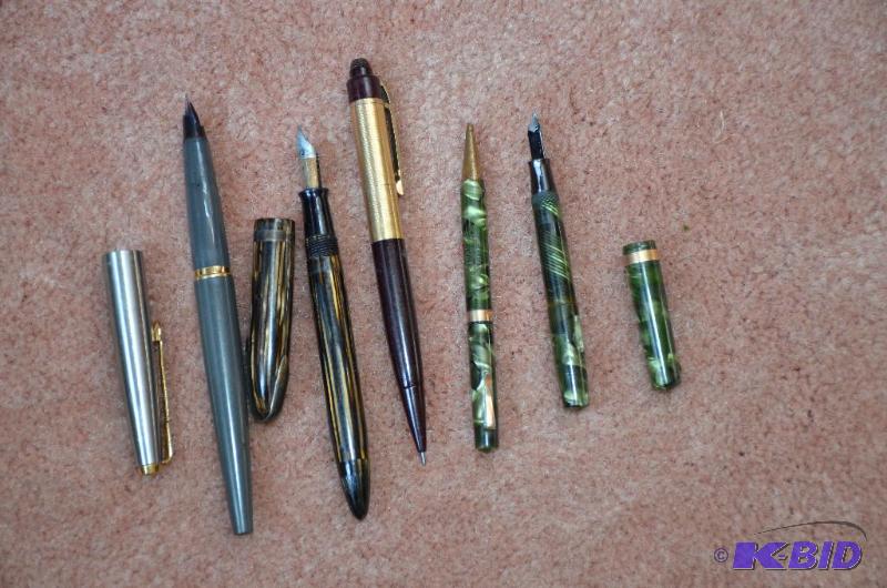 lot 58 image: Antique- 3 ink calligraphy pen we think (1 ma...