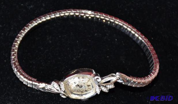 lot 59 image: Elegant ladys watch by Euloua...