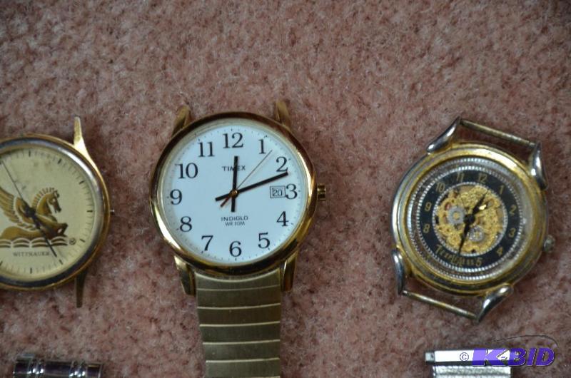 lot 61 image: Group of 7 mens watches, some may be gold pl...