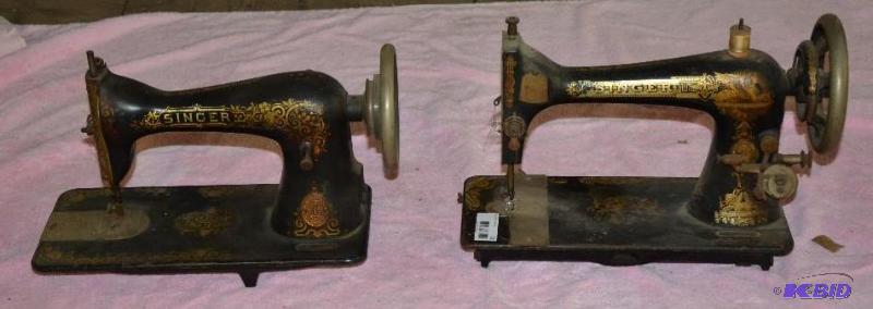 lot 71 image: 2 Antique Heavy Duty Singer Sewing Machines ...