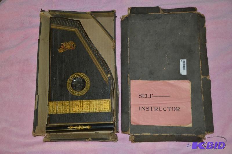lot 74 image: Antique Barvarian Harp by S. Naco Manufacturi...