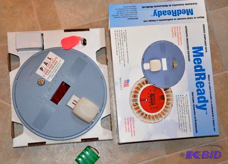 lot 86 image: MedReady Automated Medication Dispenser in Bo...