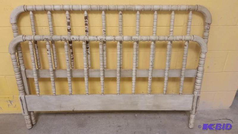 lot 11 image: Antique Jenny Lind Full Size Head board Foot board.  No Rails.