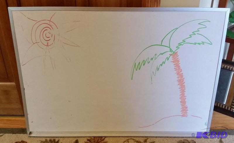 lot 31 image: 2 x 3 ft Dry Erase and Cork board