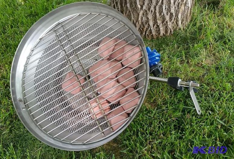 lot 34 image: Portable gas grill