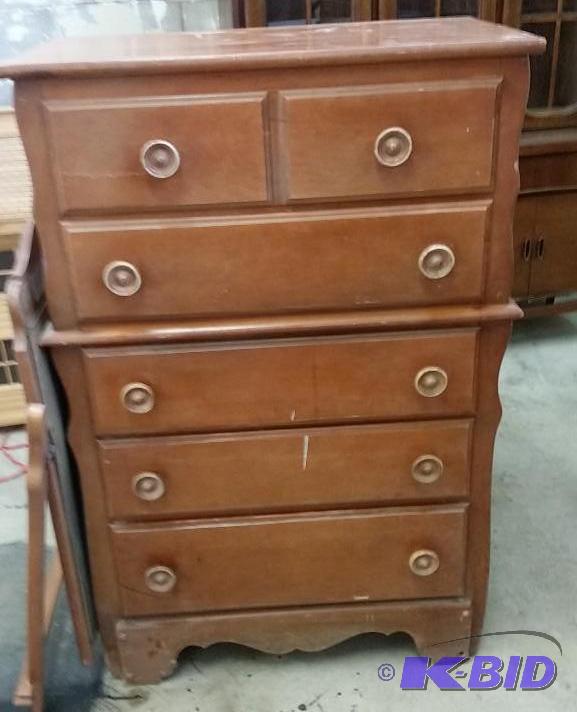 lot 54 image: 4  Piece Vintage DresserDesk Set