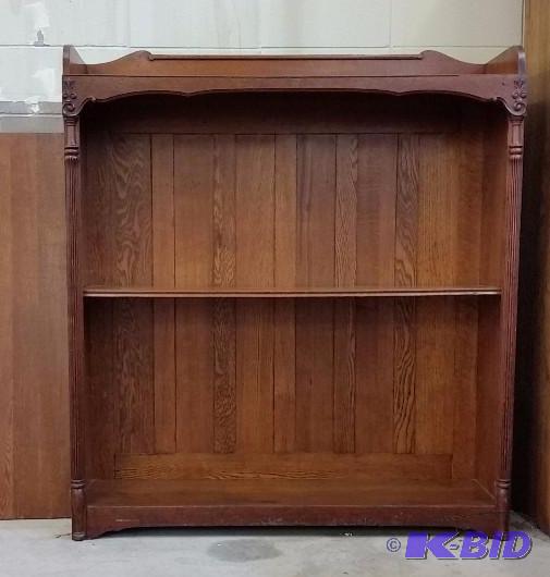 lot 9 image: Antique Carved Wood Bookcase with 3 shelves