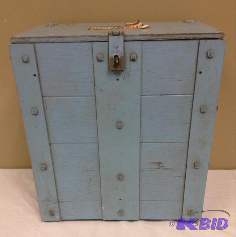 lot 34 image: AC Delco Branded Wooden Storage Box