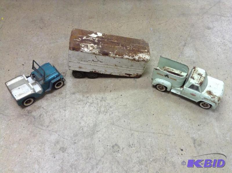 lot 67 image: Vintage Tonka Collectibles
