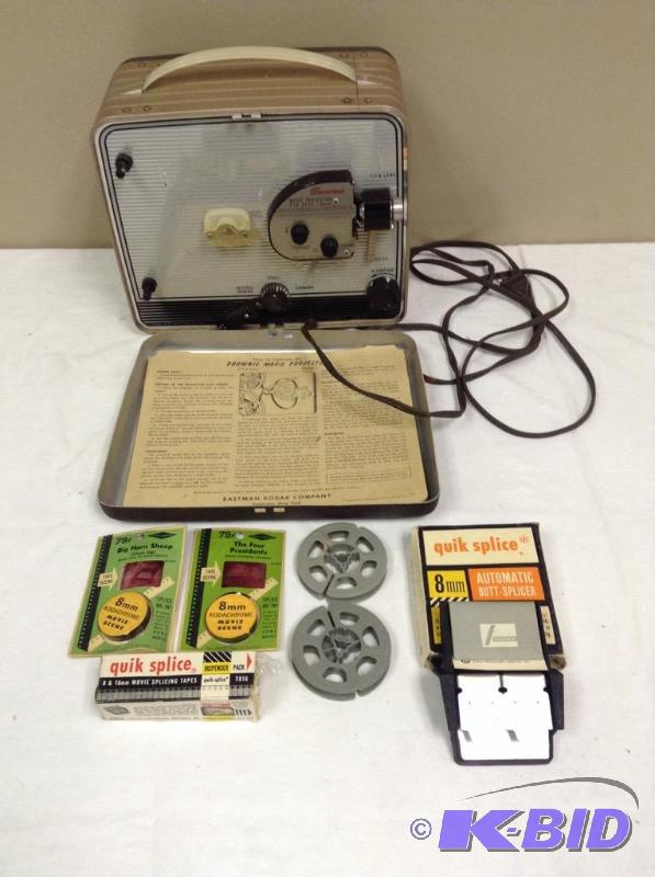 lot 87 image: Brownie movie Projector