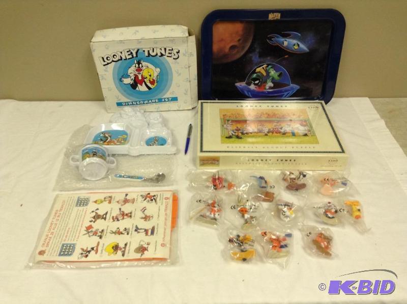 lot 89 image: Marvin The Martian,Looney Tunes and More