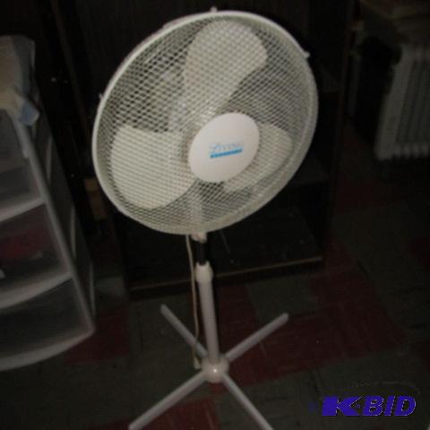lot 165 image: Floor Fans