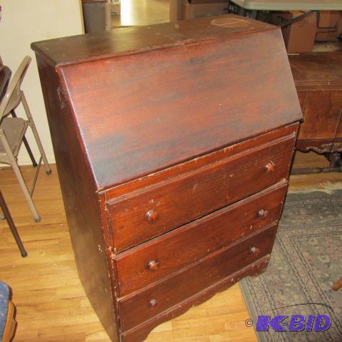 lot 190 image: Drop-Front Desk
