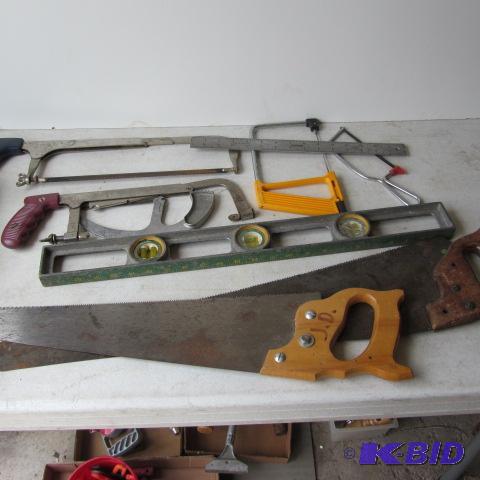 lot 191 image: Carpenter Saws, Level