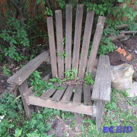 lot 233 image: Wooden Garden Chair