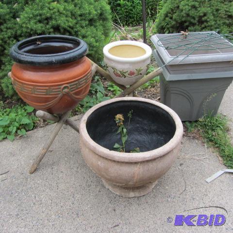 lot 243 image: Clay & Resin Planters