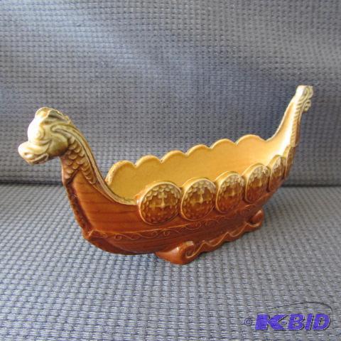 lot 26 image: Wade Viking Ship