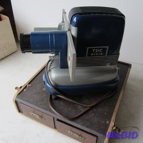 lot 276 image: Vintage Slide Projector