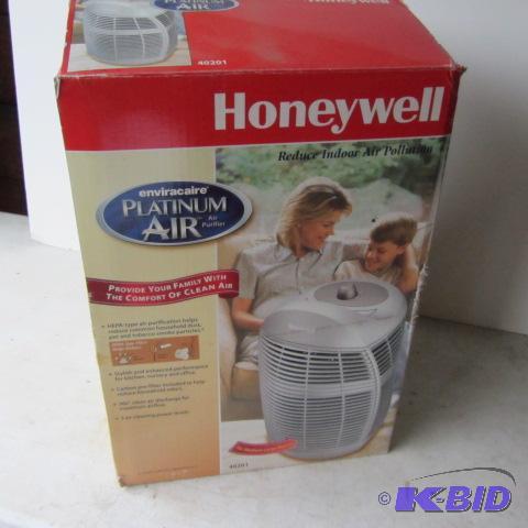 lot 296 image: Honeywell Air Purifier