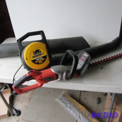 lot 304 image: Blower Vac, Edger
