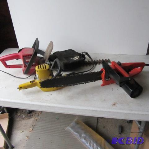 lot 305 image: Electric Chainsaw, Hedger