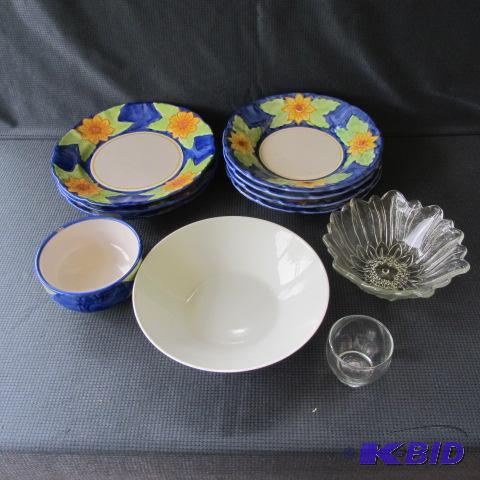 lot 50 image: Spaghetti Bowls, Dishes