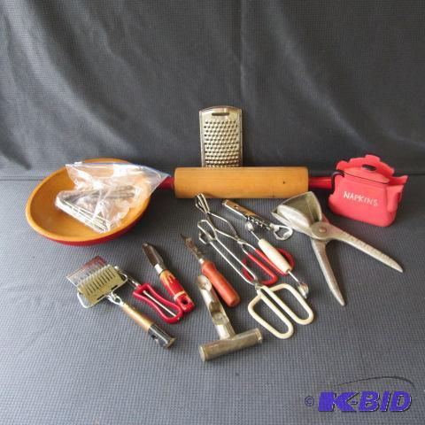lot 54 image: Vintage Utensils, Red Handle