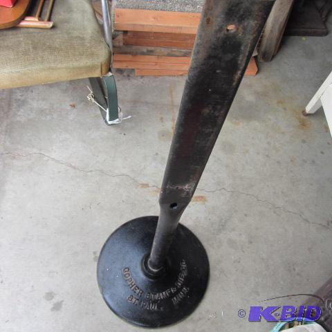 Stamp & Die Weighted Stand