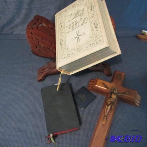 Crucifix, Bible