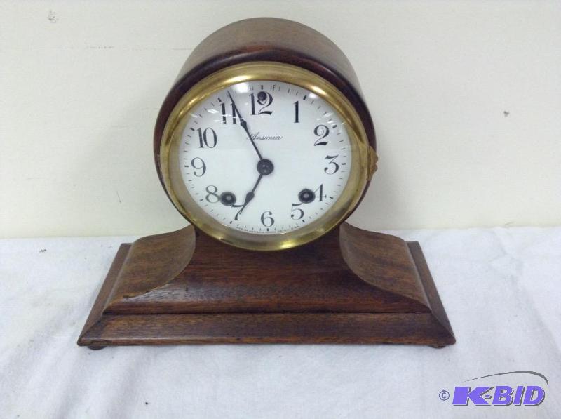 lot 35 image: Small Ansonia ShelfMantle Clock