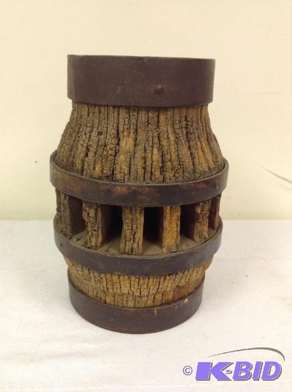 lot 70 image: Antique Wagon Wheel Hub