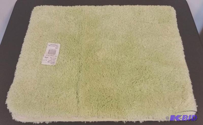 lot 50 image: Royal Velvet.  Frozen Lime Bathroom Rug 24 x 40.  Still has Tags on.