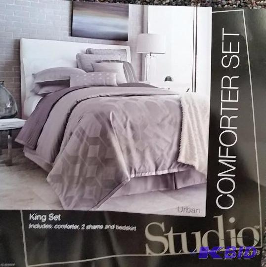 Studio King Comforter Set Gray