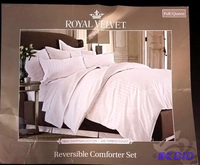 Royal Velvet FullQueen Reversible Comforter Set Cool White
