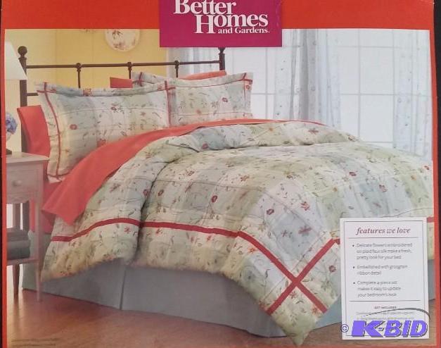 Better Homes and Gardens King Comforter Set