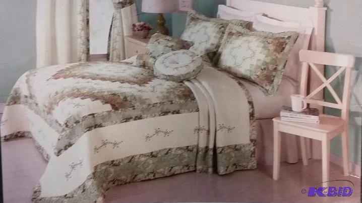 Quilted King Bedspread Cream and Greens