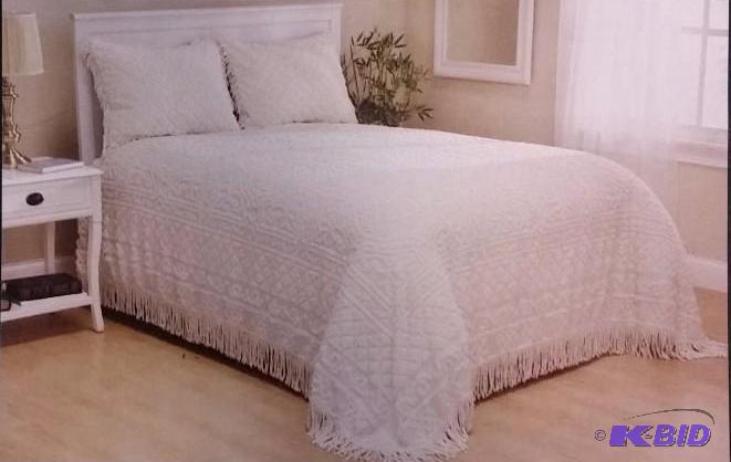 Savannah Queen Ivory Bed Spread.  Still in Package.