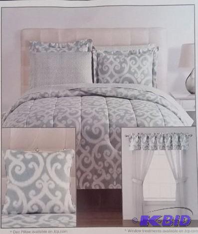7 Piece King Comforter Set Green