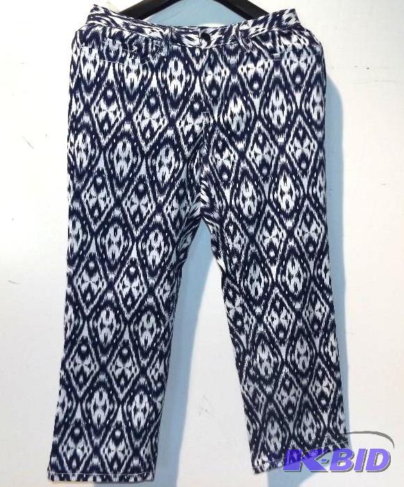Midnight Velvet blue and white capris