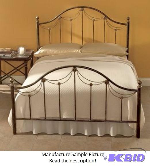 Queen&nbspSize Camelot Bed - Headboard, foot...