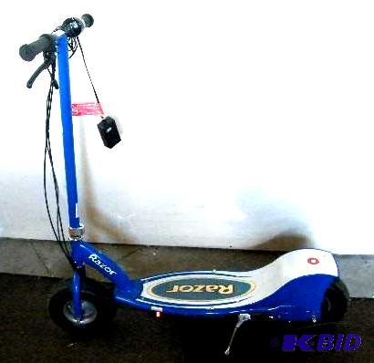 Razor E300 Battery Operated Scooter - Comes w...