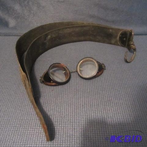 Razor Strop, Goggles