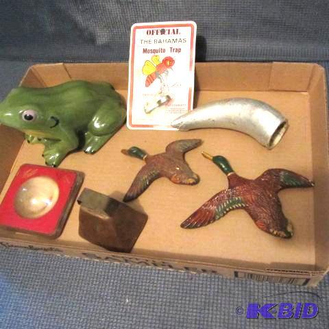 Duck, Frog, Magnifier