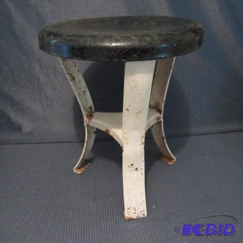 Vintage 3-Leg Milk Stool