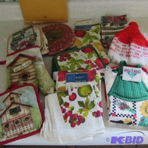 Kitchen Linens, Hot Pads