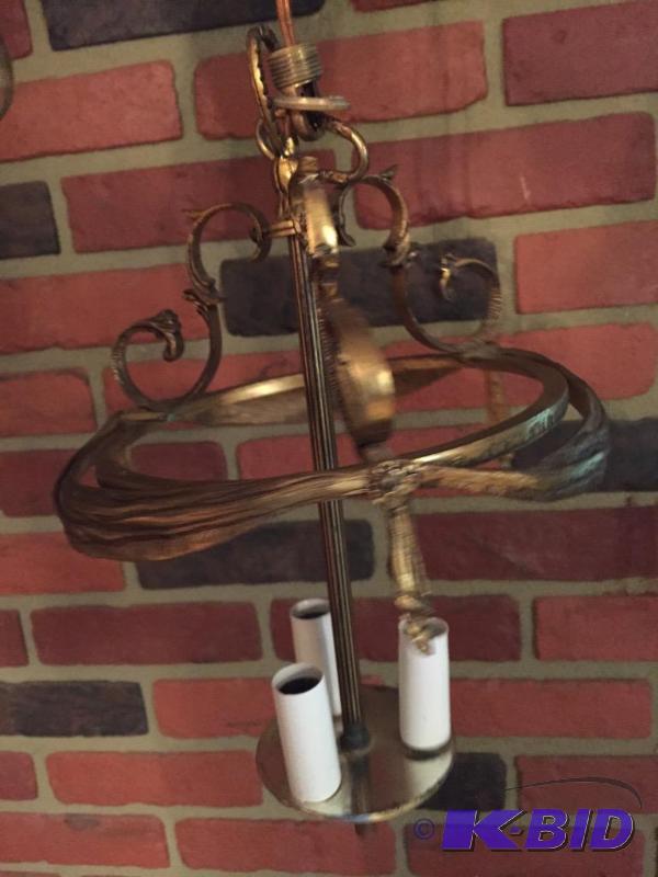 lot 148 image: Vintage Hanging Light
