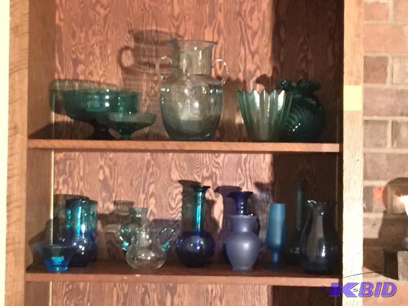 lot 29 image: Selection of Colored Glass Vases