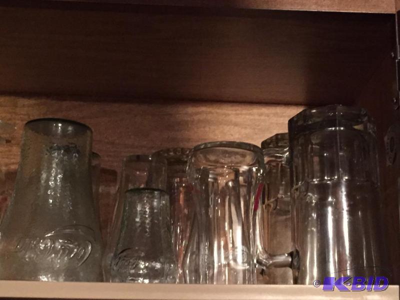 lot 53 image: Cupboard Shelves with Drinkware