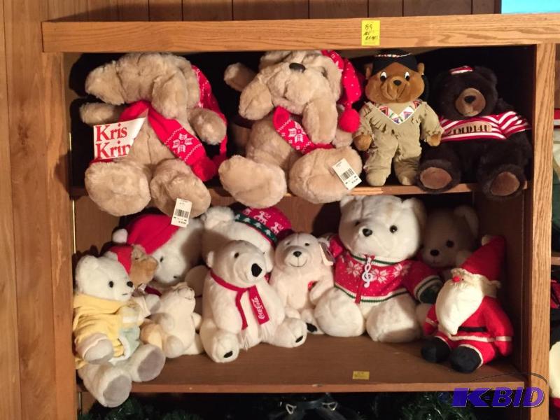 lot 89 image: Two Shelves of ChristmasWinter Stuffed Bears